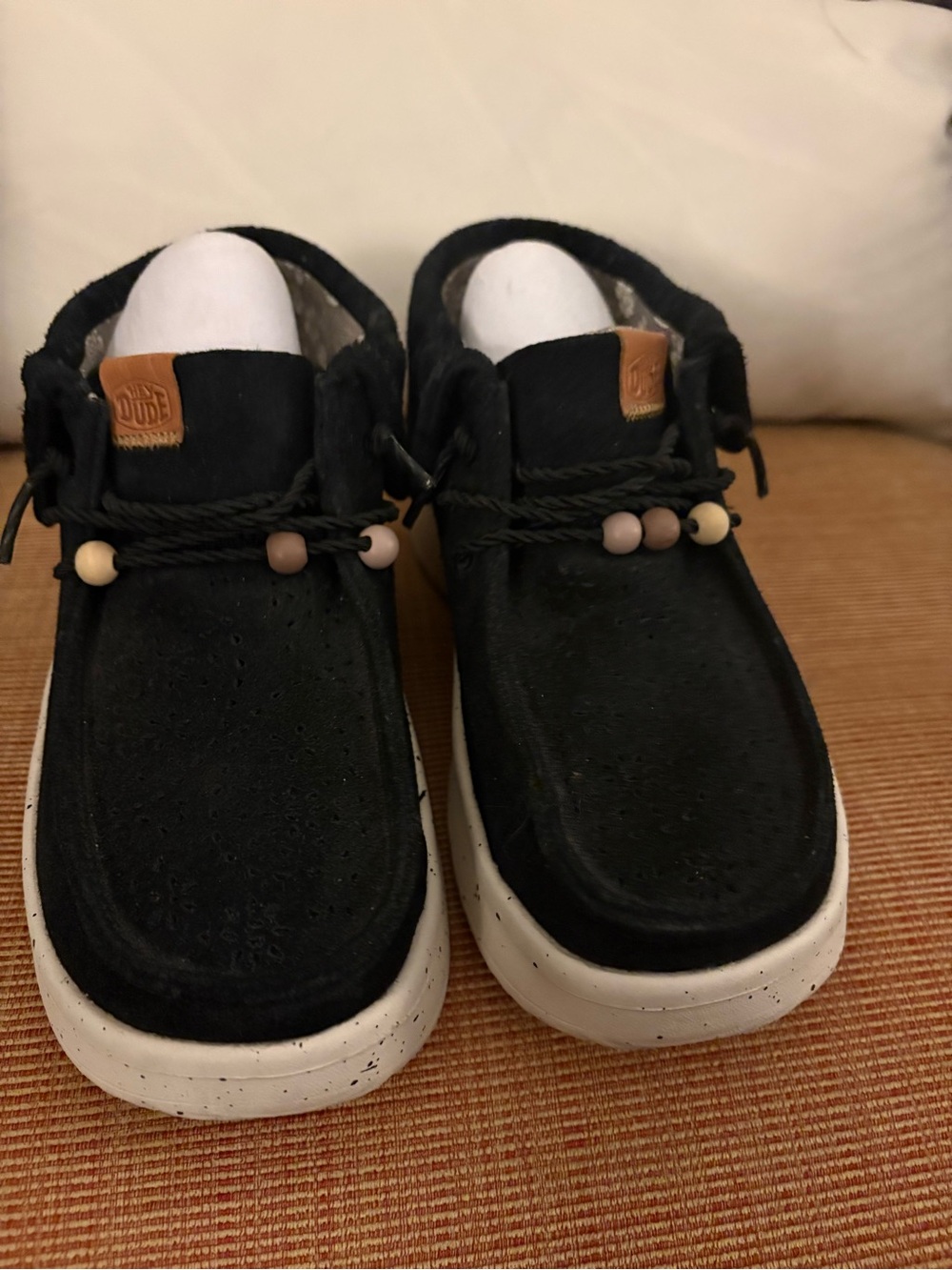HeyDudes Wendy Peak Fold 6w WORN ONCE
